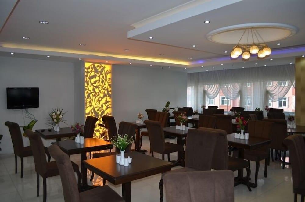 Maciter Hotel 12/17