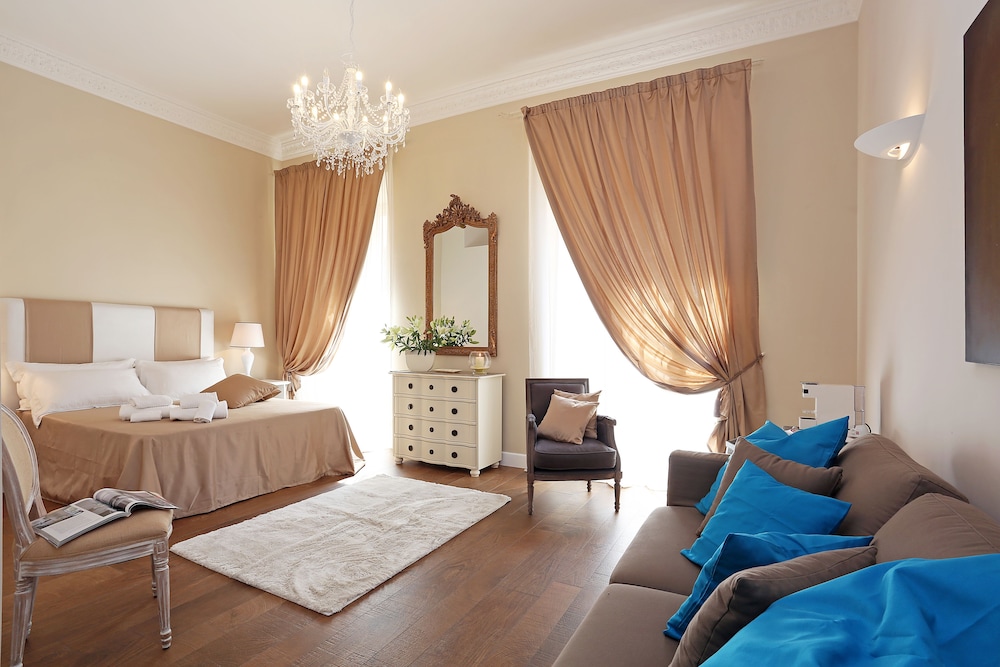 Spagna Art & Suites 42/58