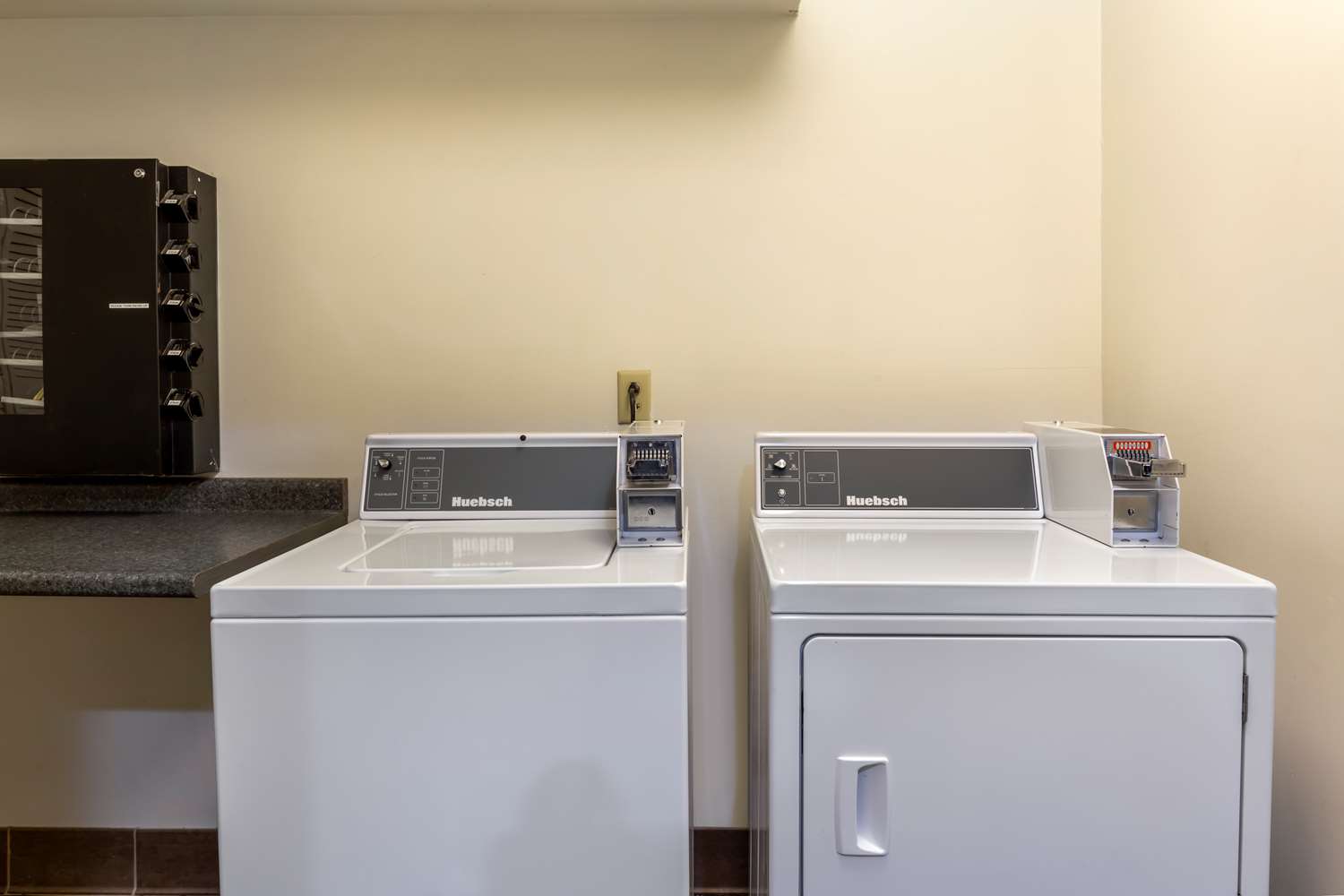 Best Western Plus South Hill Inn 17/22