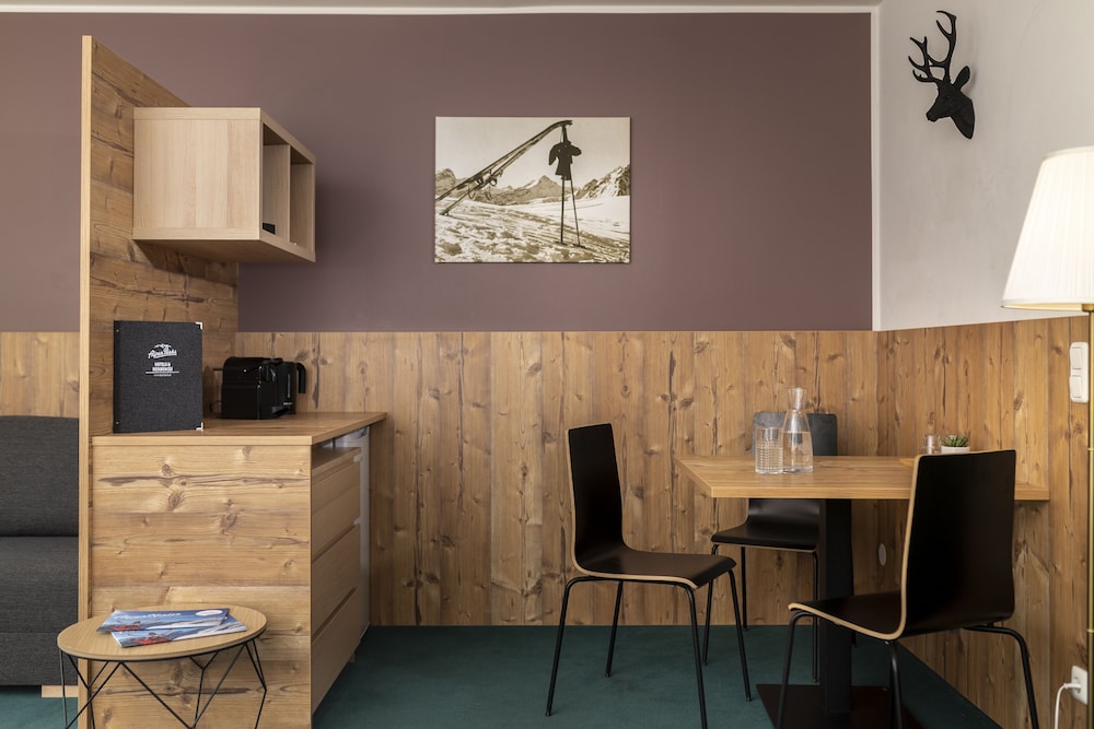 AlpenParks Hotel Matrei 33/43
