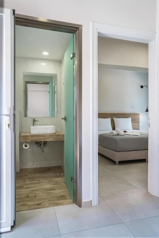 Antonis Apartments 50/50
