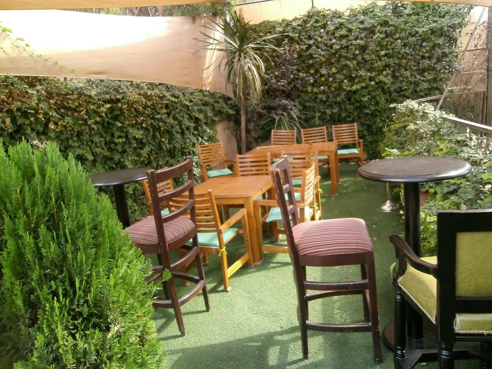 THE CONROY BOUTIQUE HOTEL 28/38