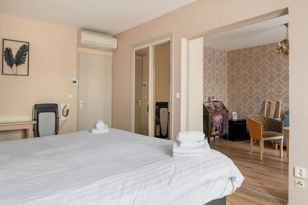 غرفة سوبيريور عائلية بسرير كوين وسرير فردي، Hostellerie Du Mont Aime 4/10