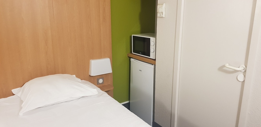 B B Hotel Poitiers 2 27/44