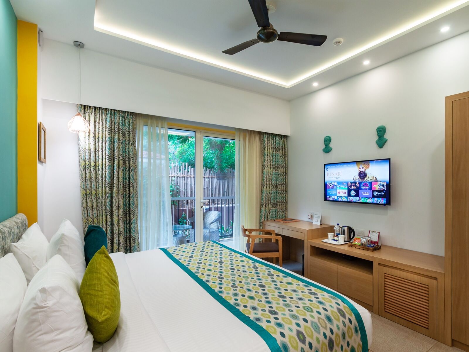 Room, Queen Bed, Horizon View، The BeachWalk Resort by Acron 4/8