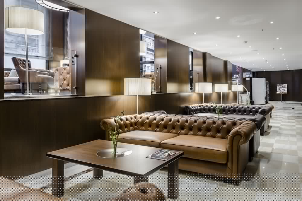 Gran Hotel Barcino 12/76