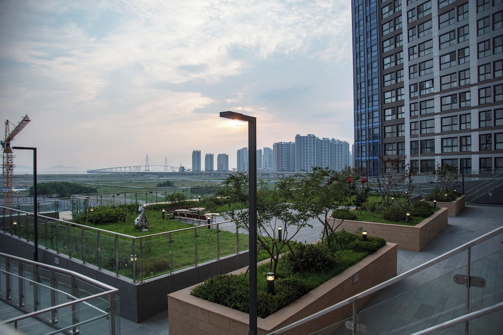 Landmark Songdo Stay 4/50