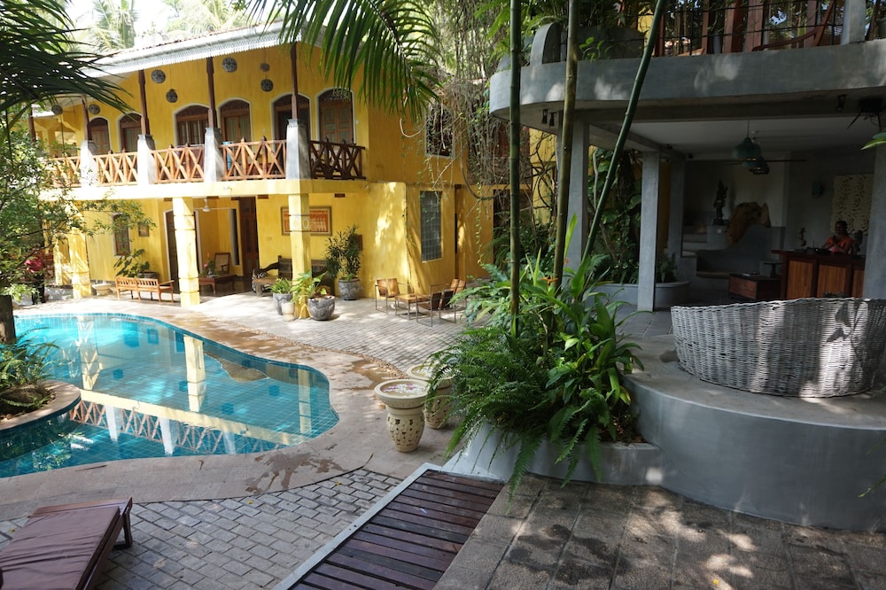 Thambapanni Retreat 64/72