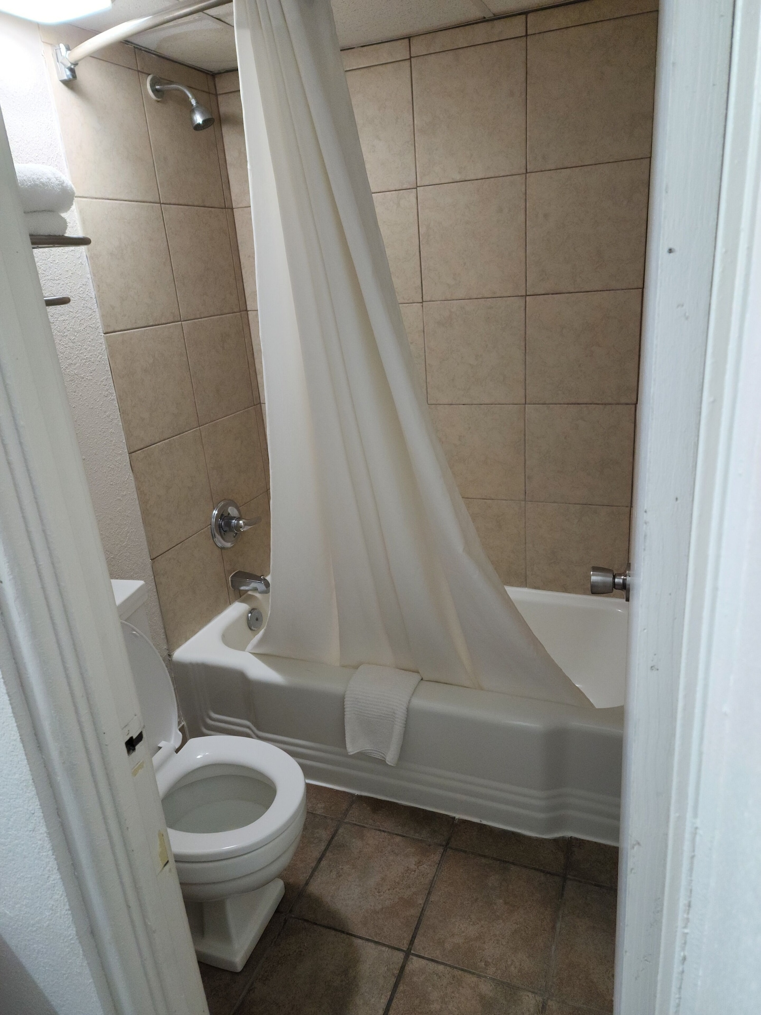 غرفة بسرير كينج للمدخنين، Americas Best Value Inn Elizabethtown 4/5
