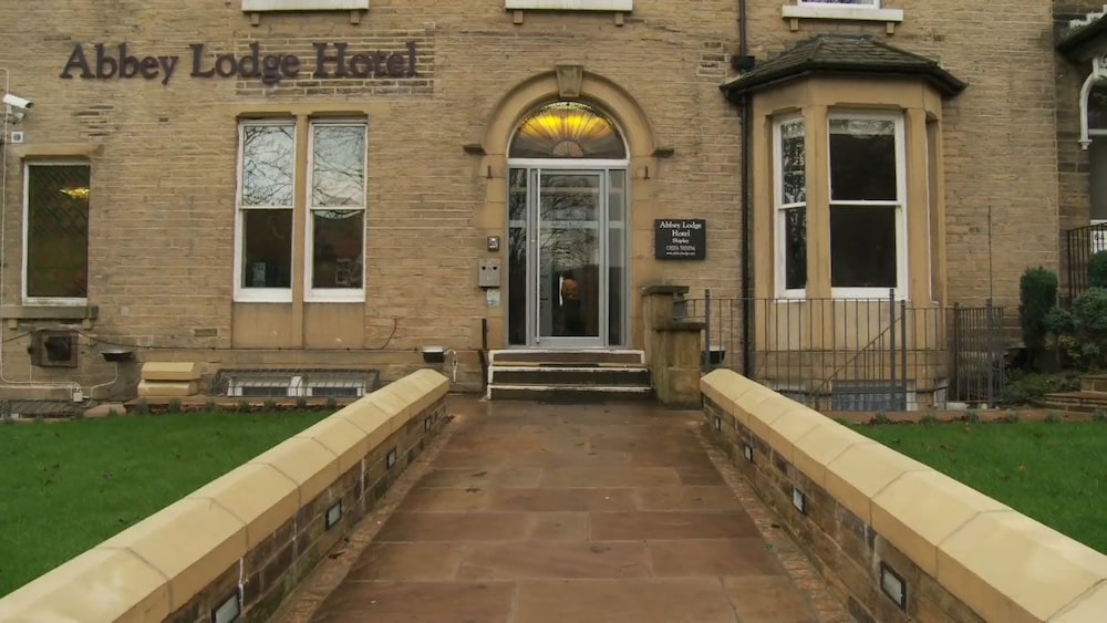 The Abbey Lodge Hotel 16/20