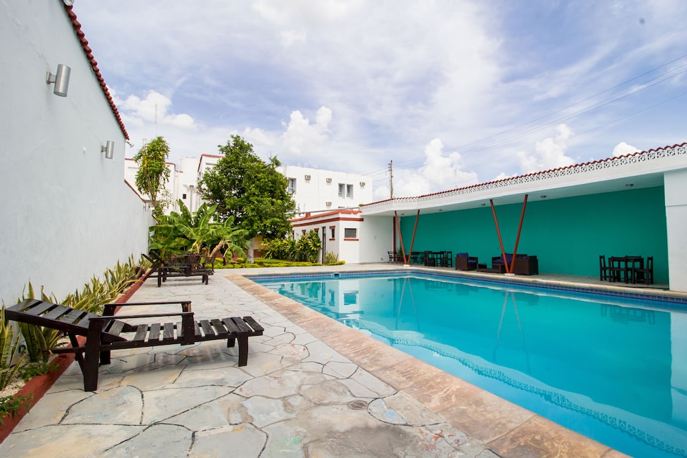 Hotel Colon Merida by Kavia 58/66