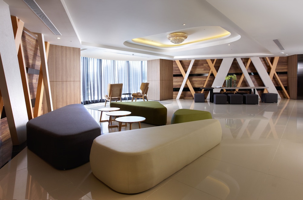 The HO Hotel 46/60