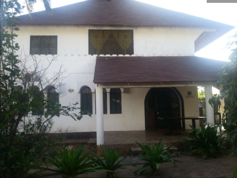 Coral Sea Villas 1/9