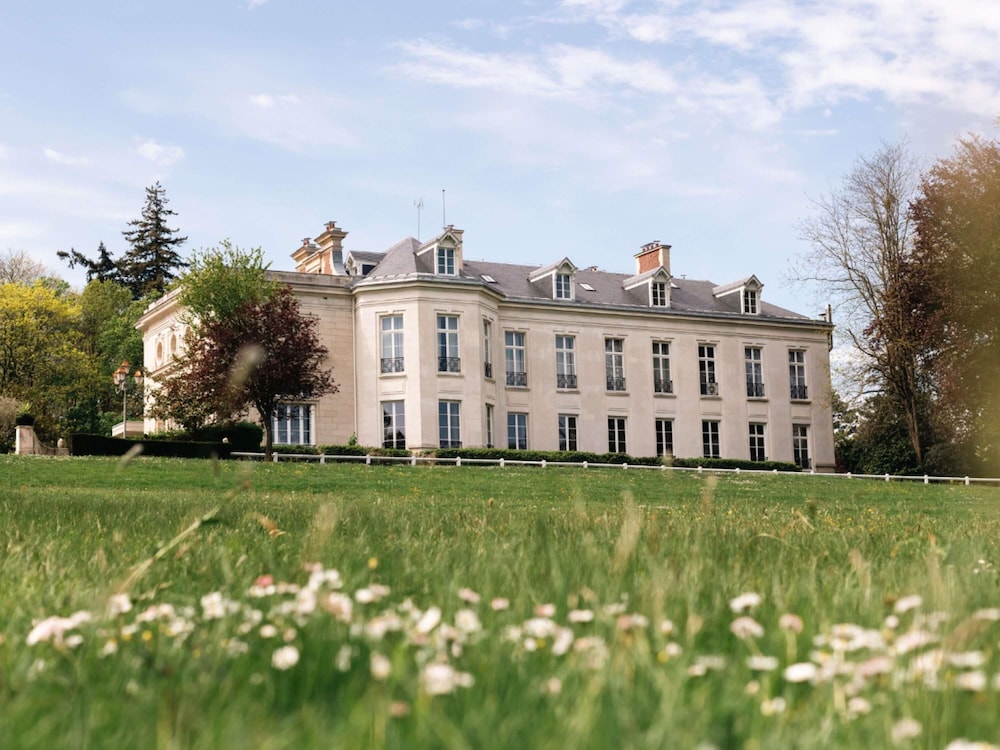 NOVOTEL CHATEAU DE MAFFLIERS 1/79