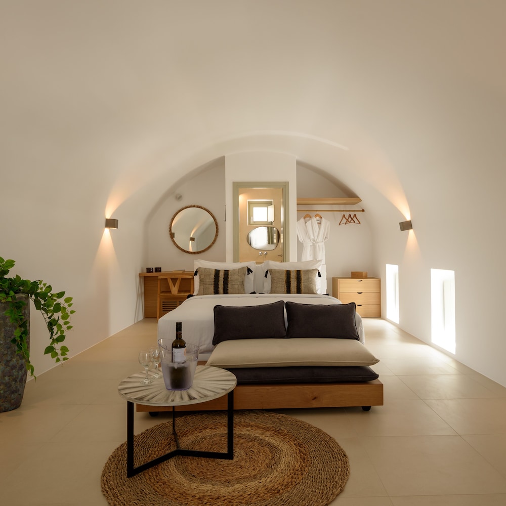 Este Luxury Suites 50/78