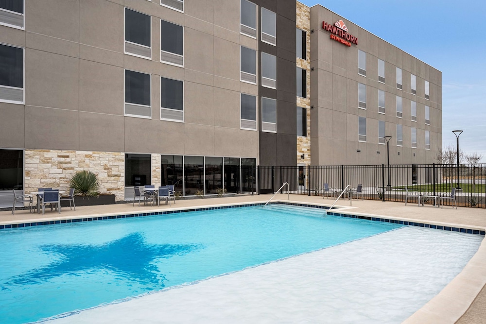 Hawthorn Extended Stay by Wyndham Del Rio 59/65