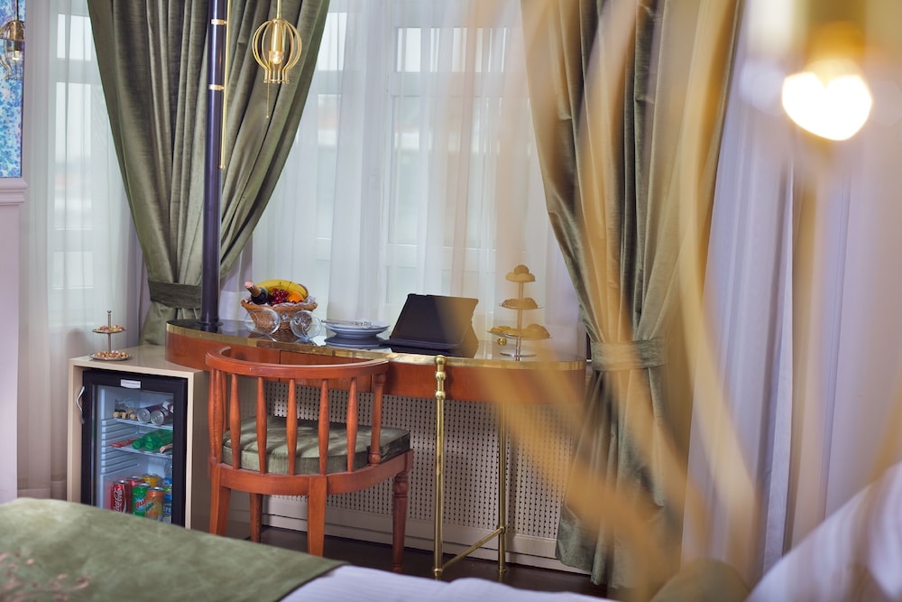 Taksim Star 8/50