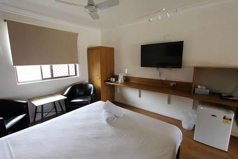 Toreador Motel 27/50