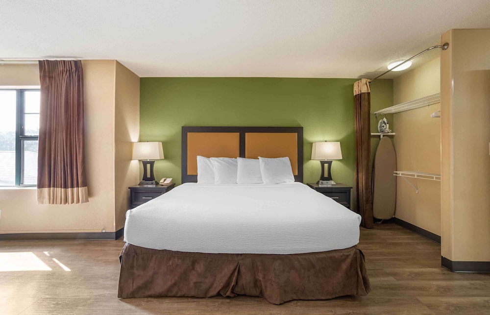 Extended Stay America Suites Somerset Franklin 12/50