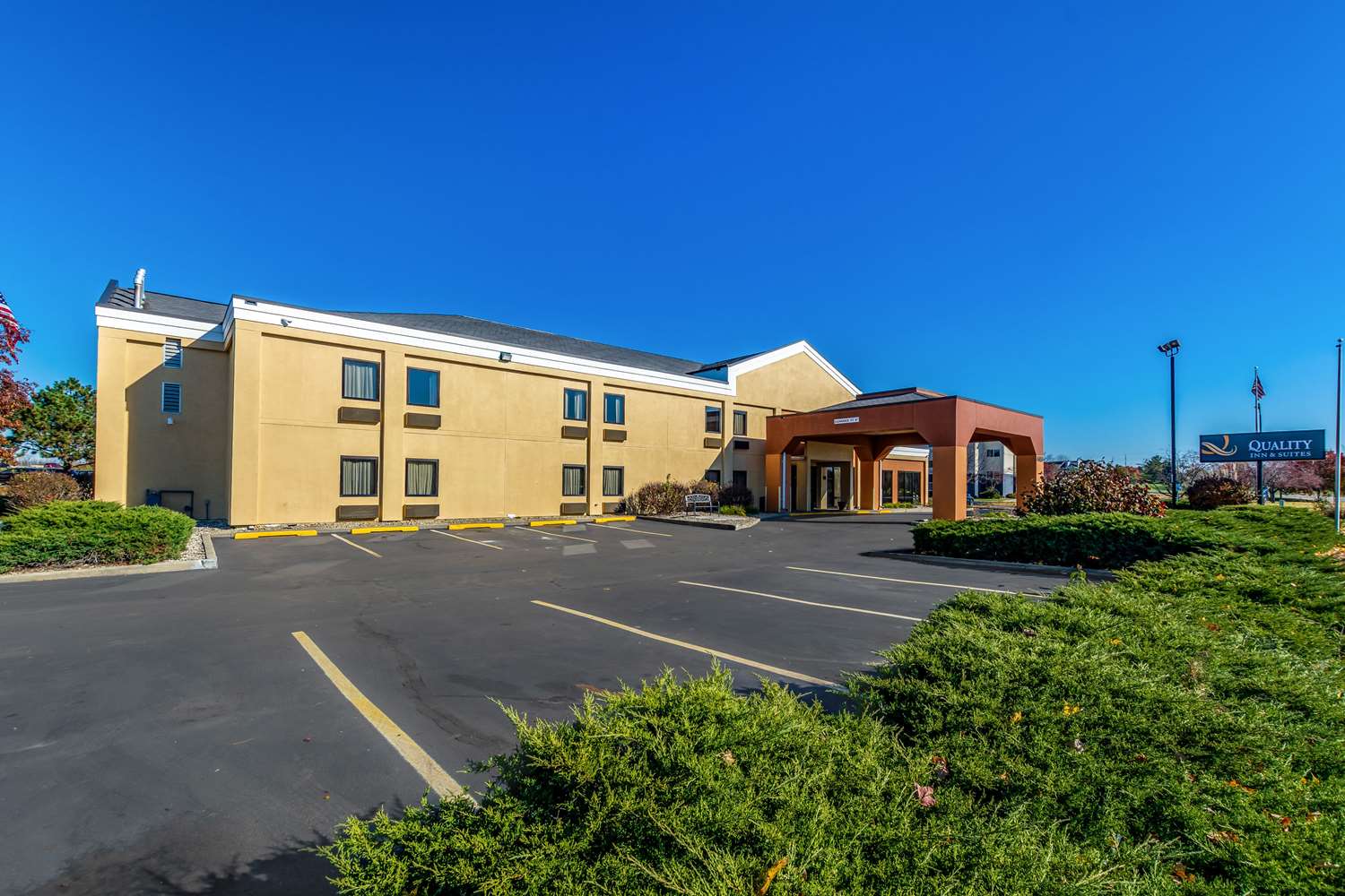 Quality Inn and Suites Southport 35/36