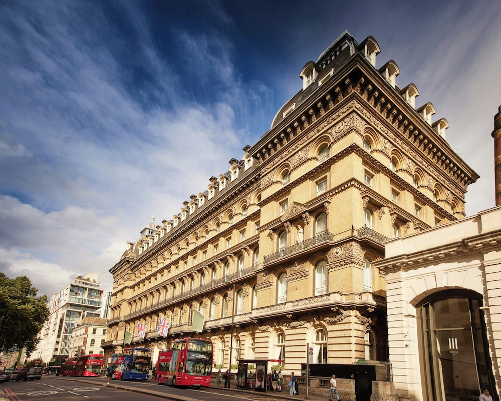 The Clermont London, Victoria in LONDON