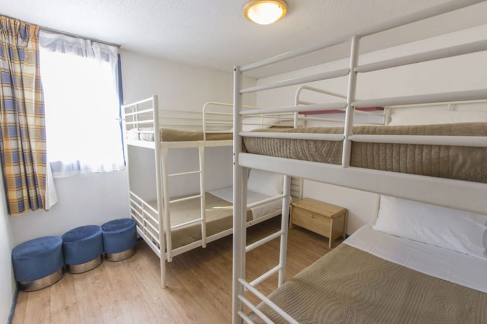 Hipotel Paris Marne la Vallée 32/48