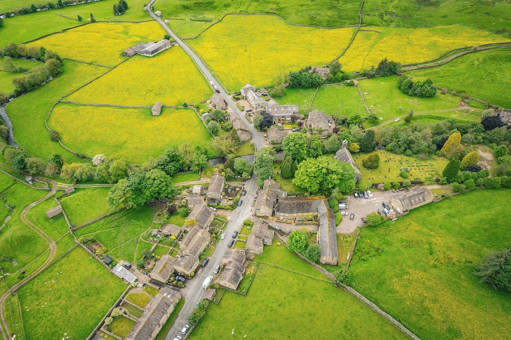 The Green Dragon Inn at Hardraw 45/50
