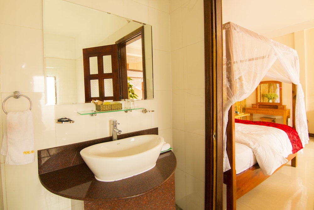 Phong Nha Lake House 30/74