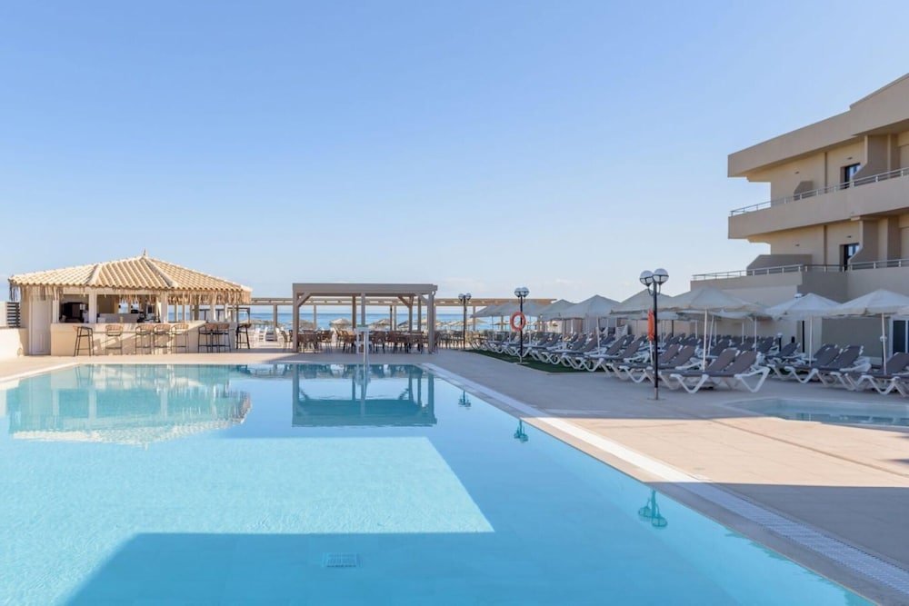 Zeus Hotels Neptuno Beach 48/69