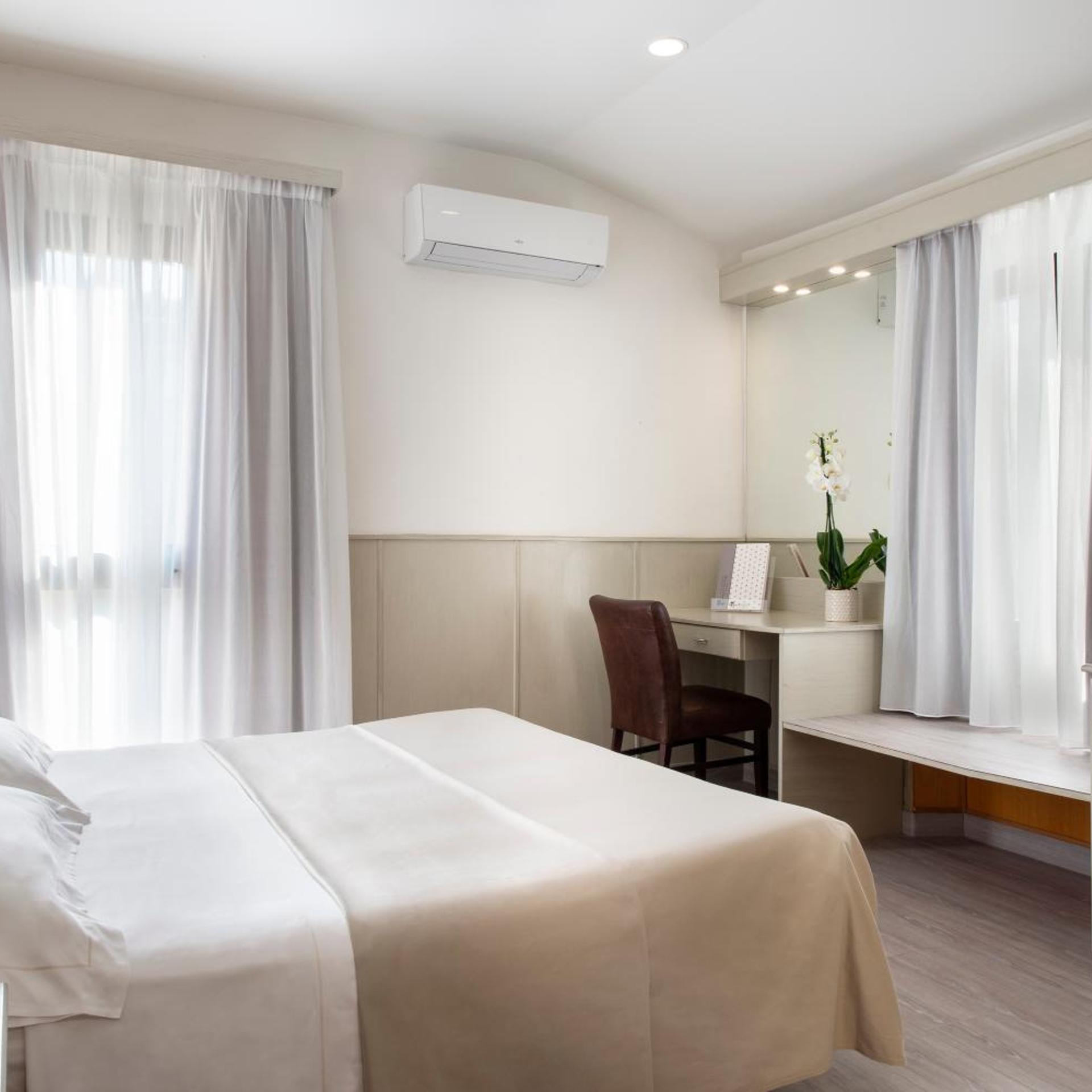 Room, Double or Twin Bed, Annex