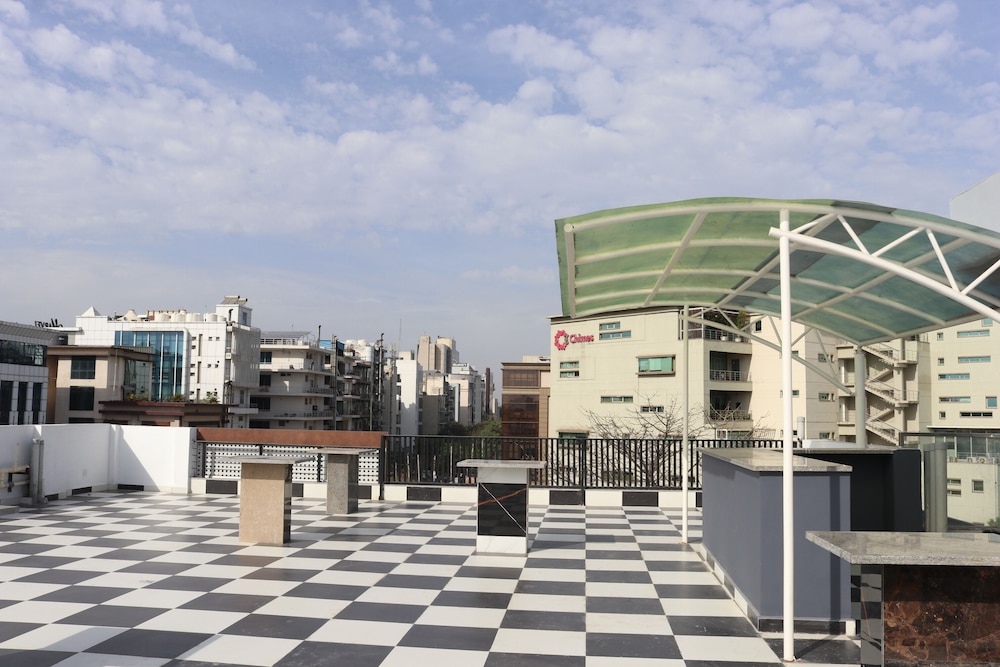 AVA Hotels and Corporates Millennium City 44/50