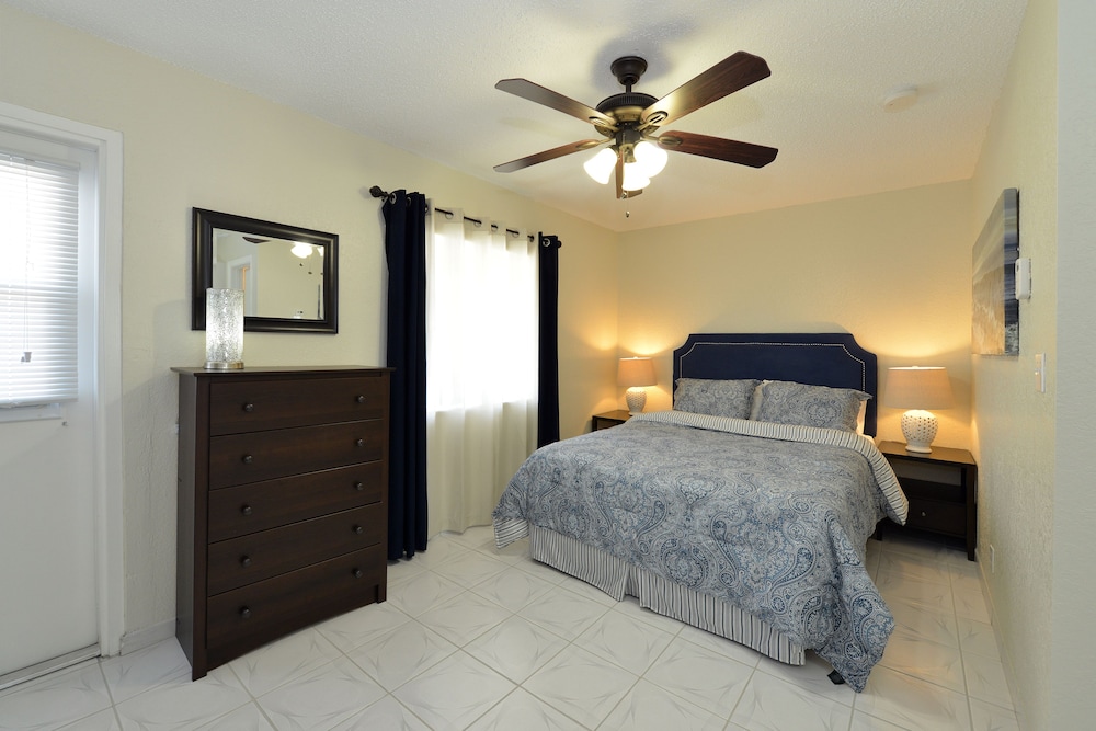 1 BEDROOM, SUITE, 2 BEDS