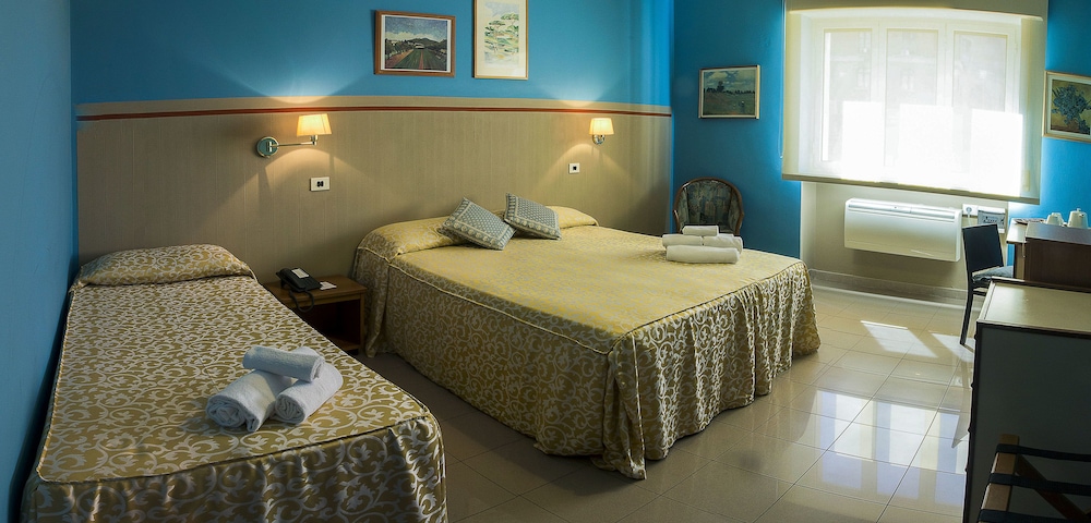Hotel Plaza 21/47