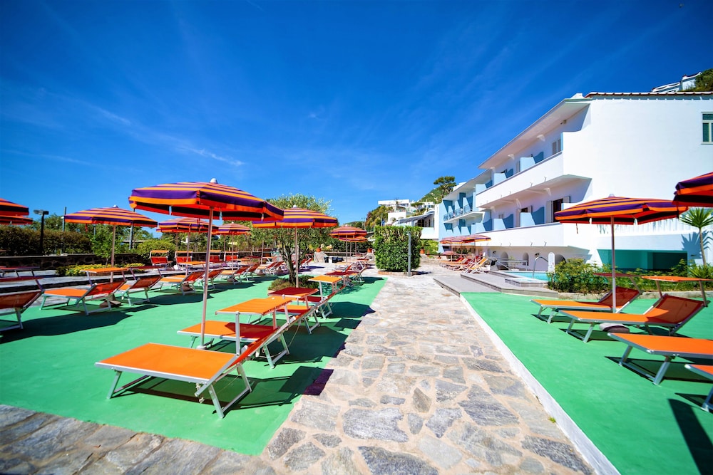 Hotel La Mandorla 40/50