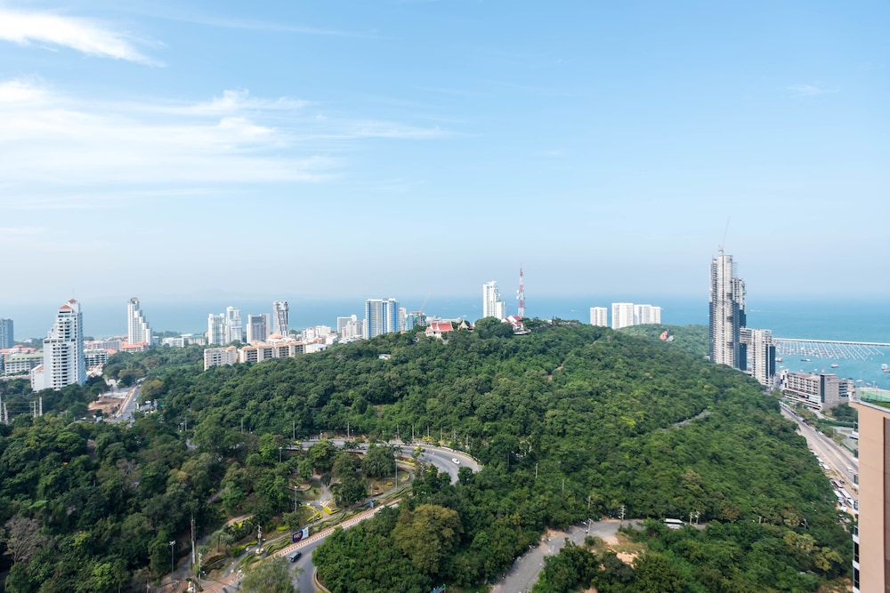 Unixx South Pattaya By Grandisvillas 38/69