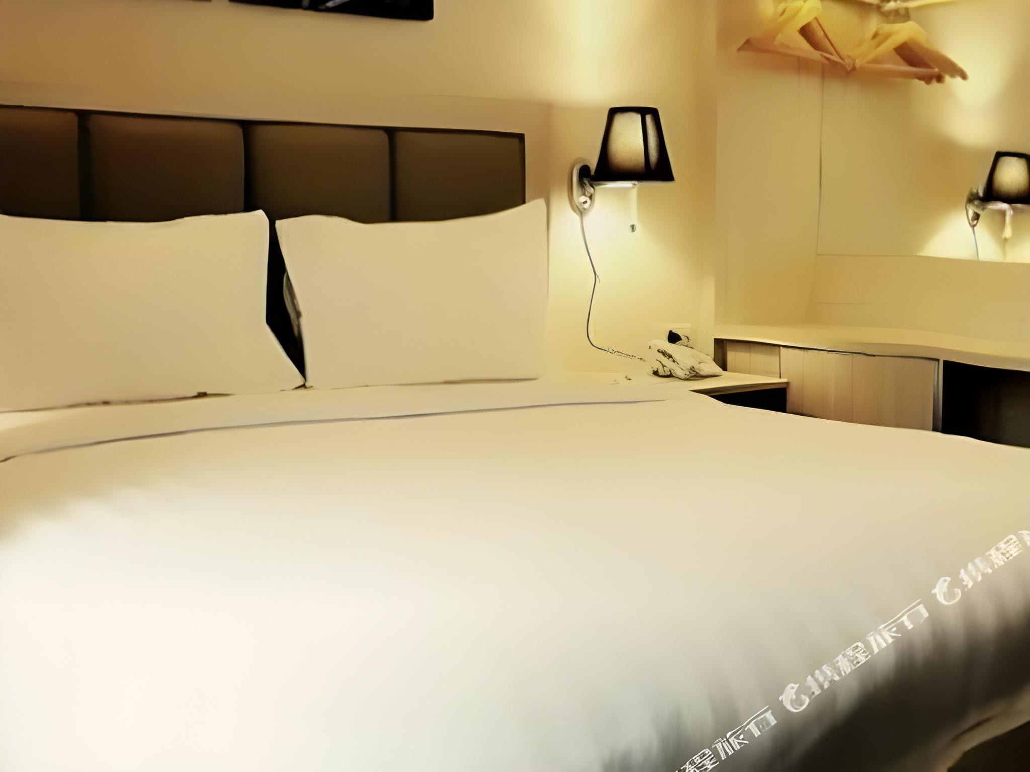 Millinov Boutique Hotel 11/18