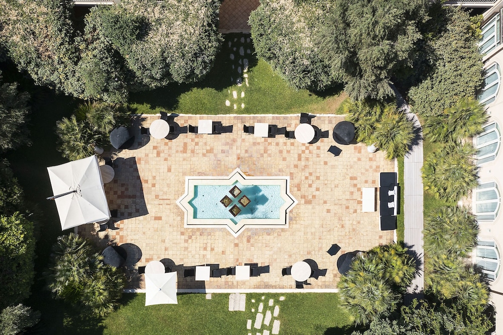 Romano Palace 52/64