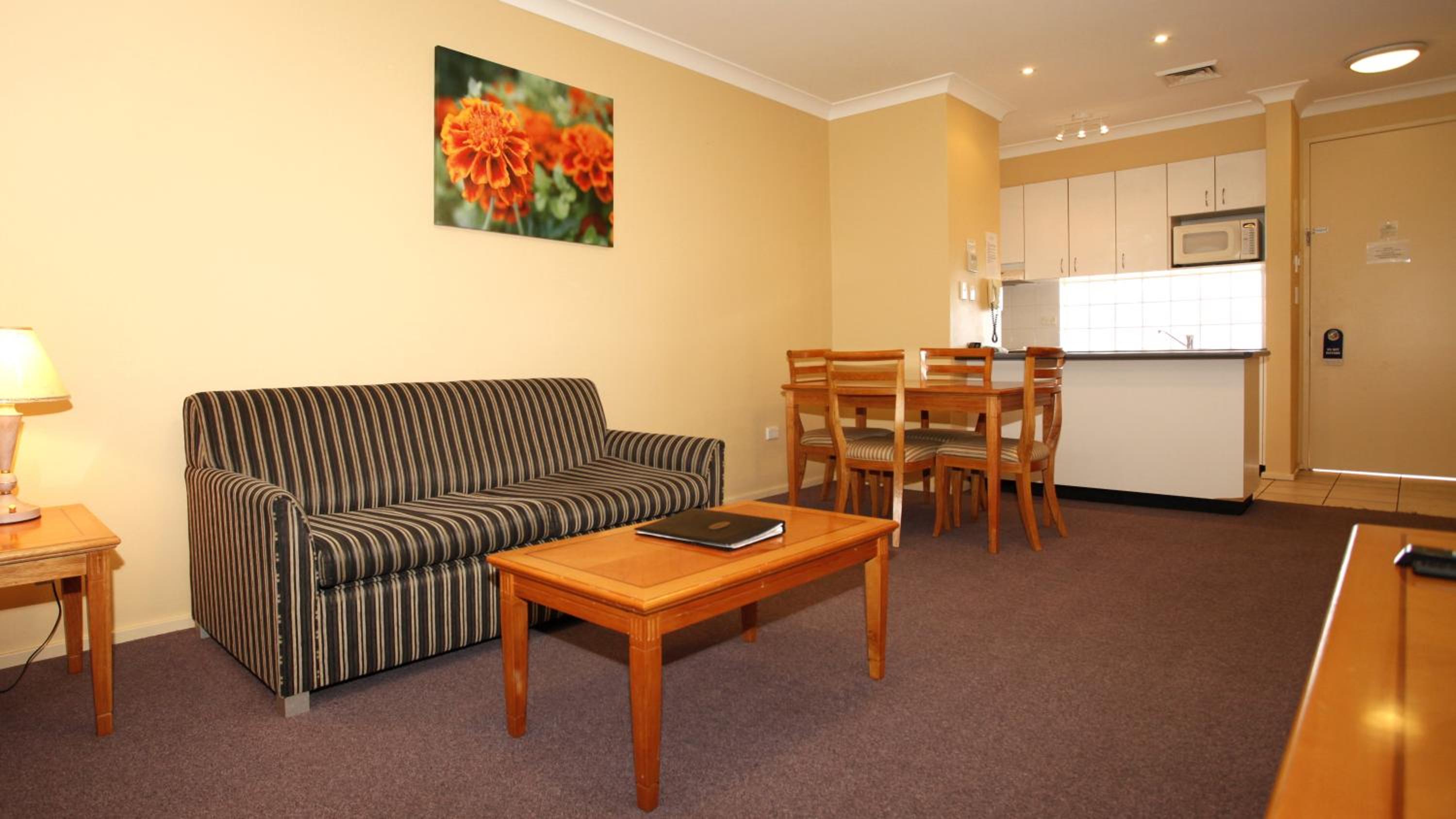 2 BEDROOMS, APARTMENT