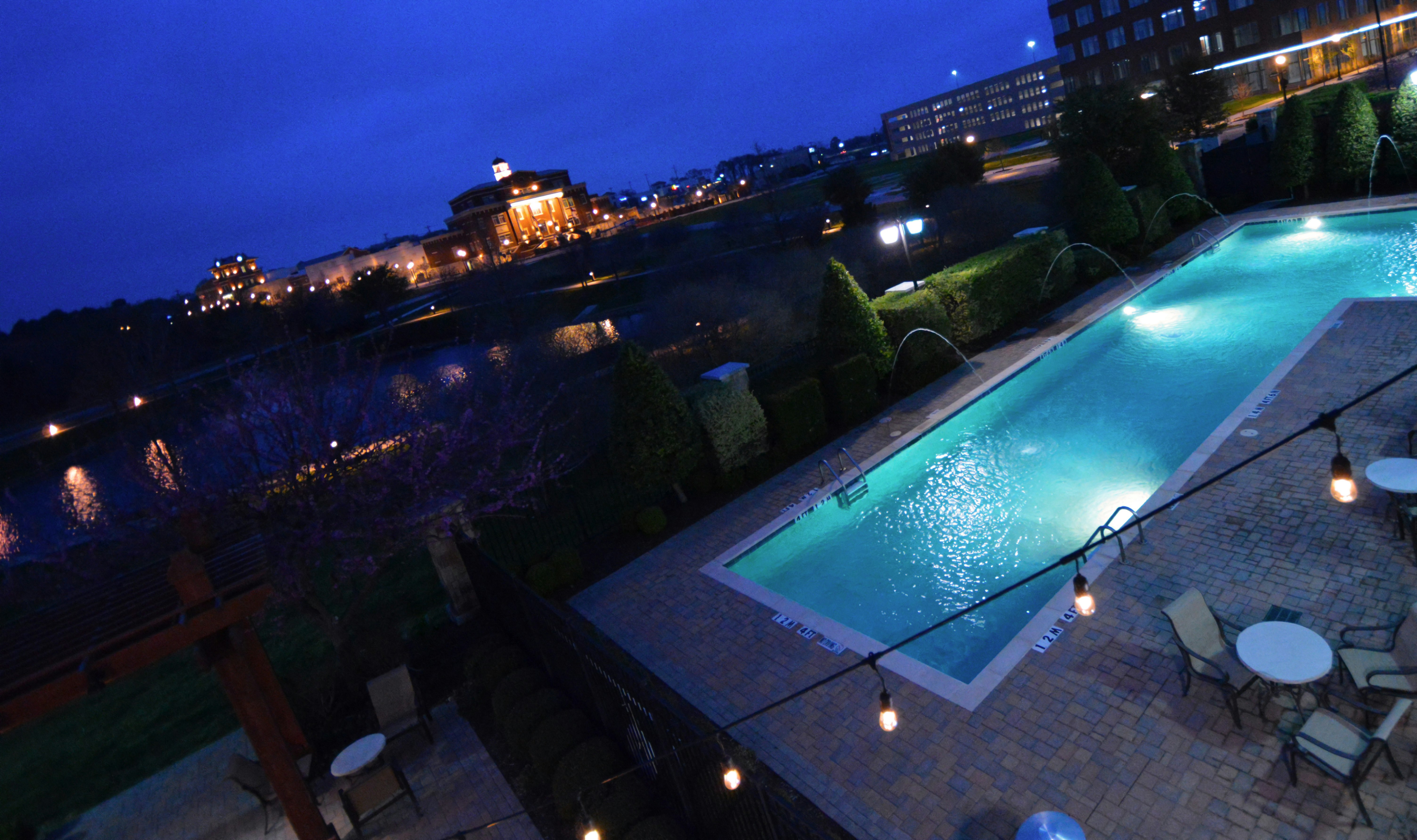 HILTON DALLAS-SOUTHLAKE TOWN SQUARE 93/95