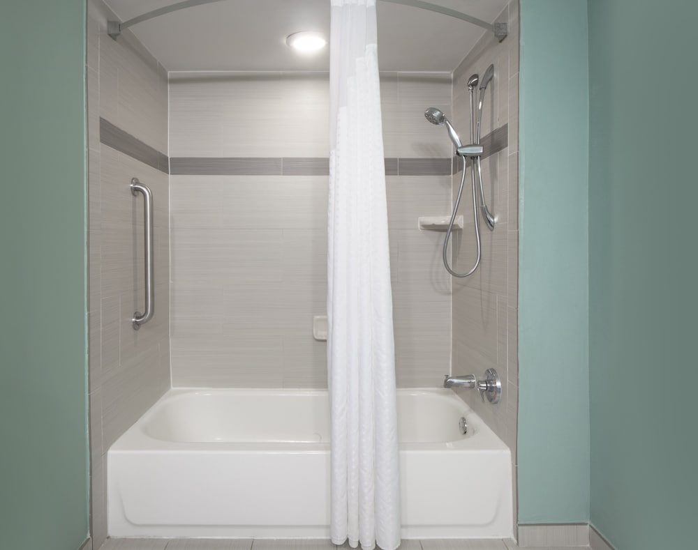 Holiday Inn Corpus Christi Arpt Conf Ctr, an IHG Hotel 16/79