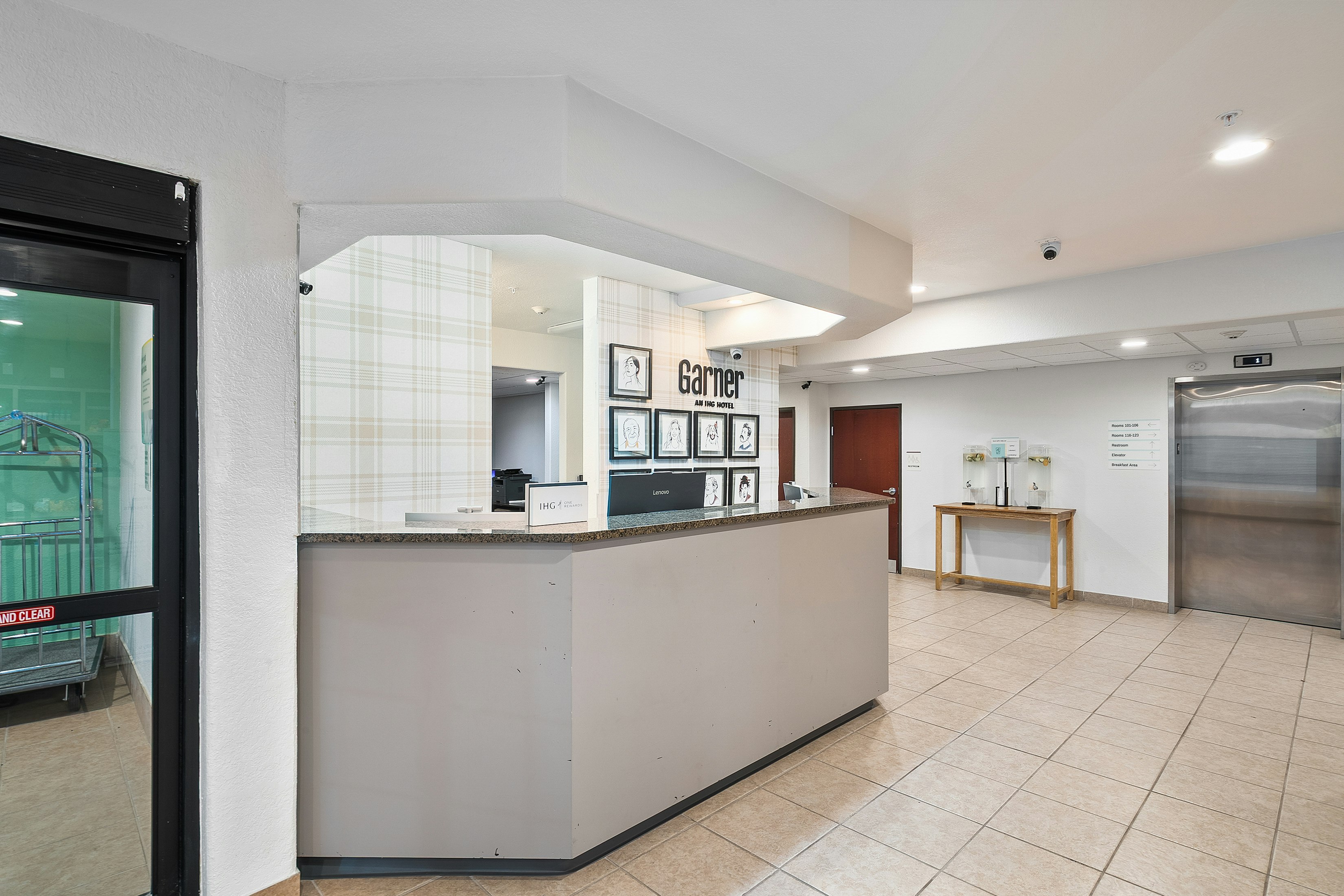 Microtel Inn Suites By Wyndham Gonzales 8/68
