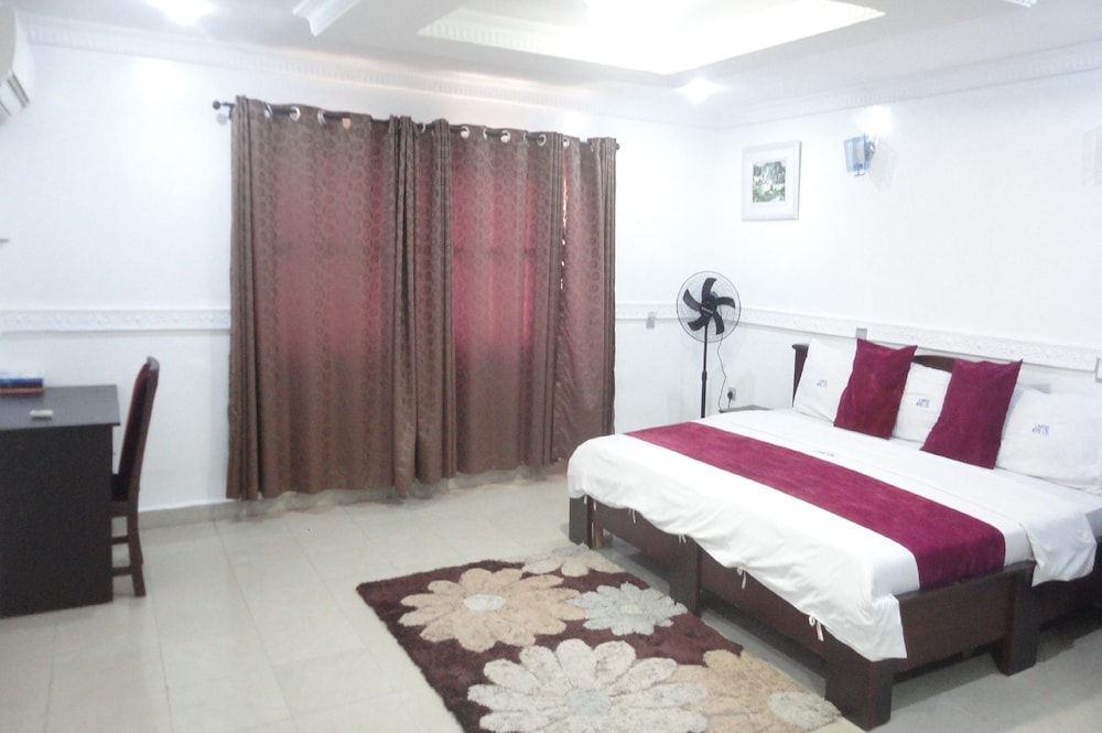 EXECUTIVE, DOUBLE BED
