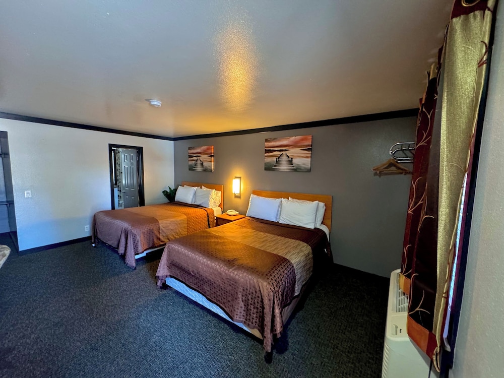Cascade Lodge 22/66