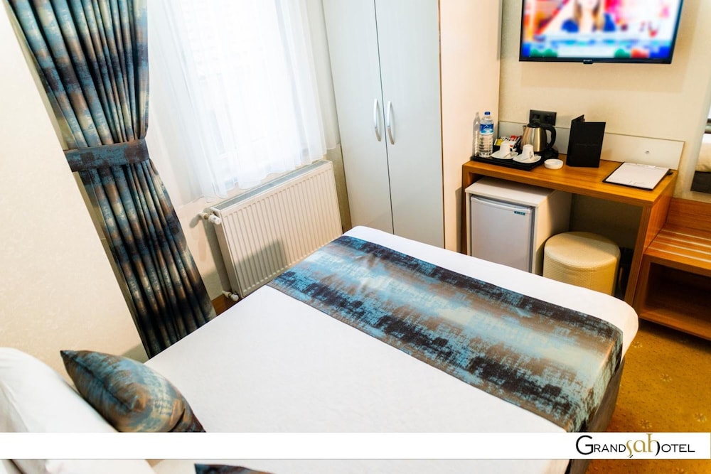 Grand Sah Otel 12/35