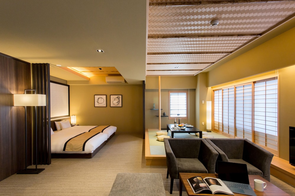 Hauza Kyoto Gojo-Karasuma 24/32