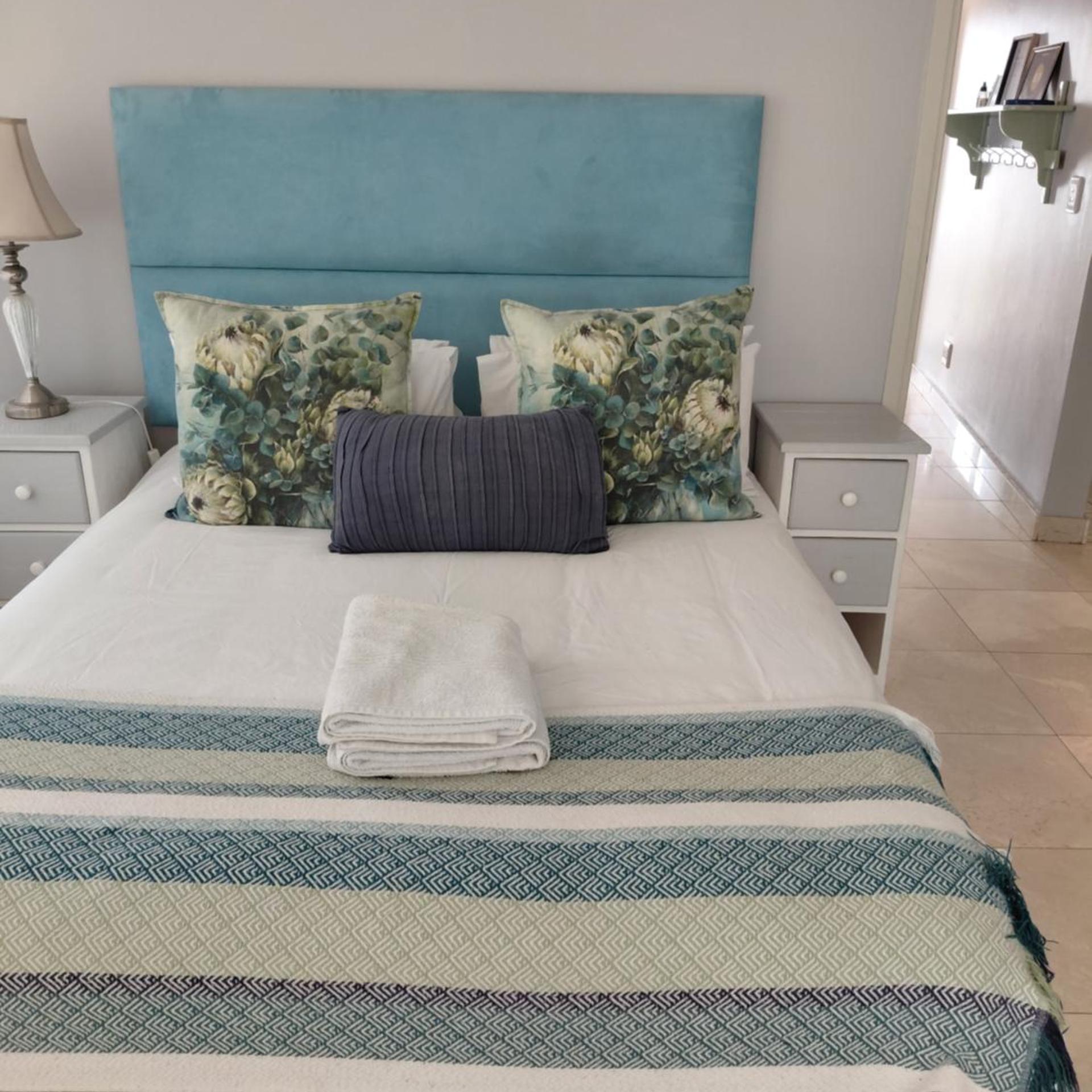 Cape beach penthouse 10/31