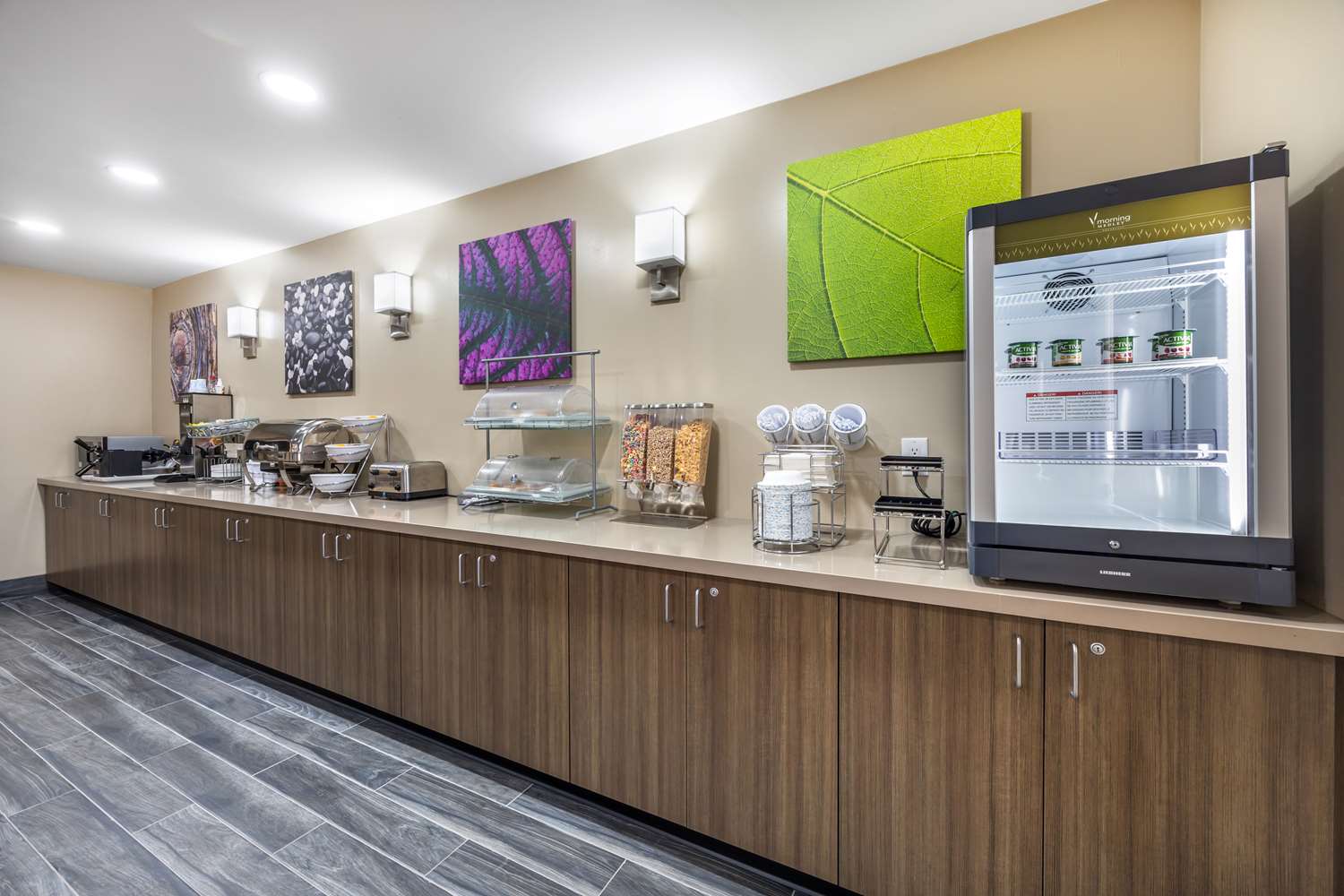 Sleep Inn & Suites Salina I-135 8/26