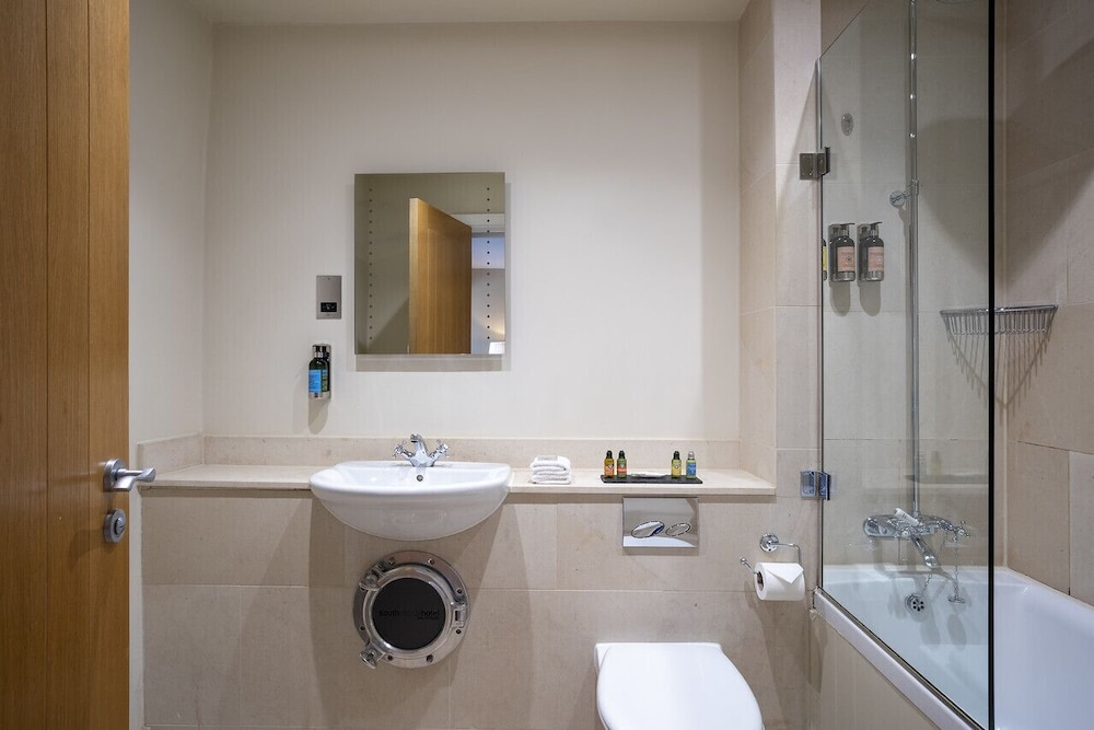 South Sands Hotel 45/50