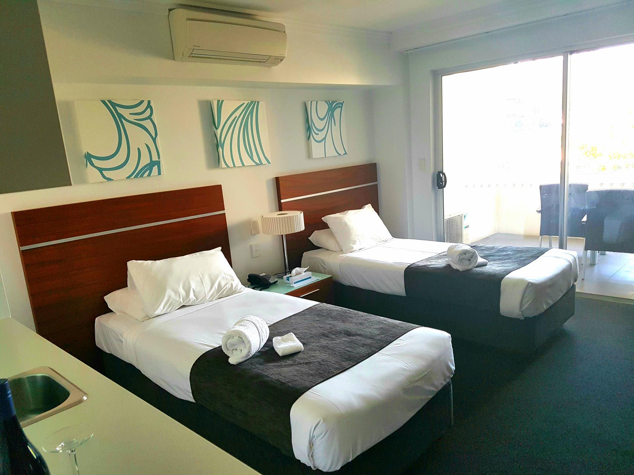 Studio, Apartment, Twin Beds