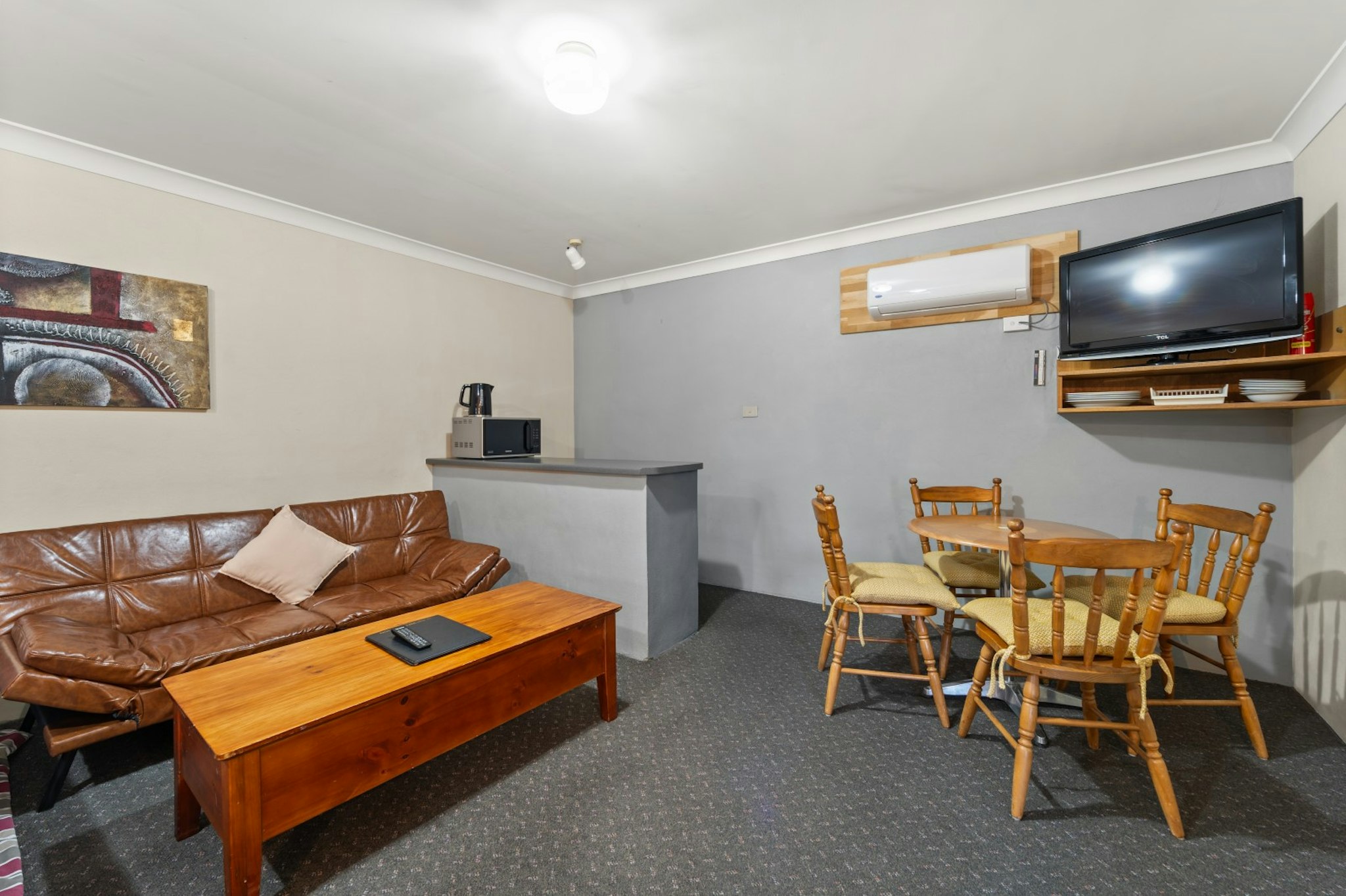GOLF LINKS MOTEL 22/27